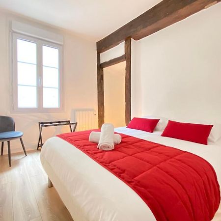 Le Soleil D'Or Apartment Chartres Exterior photo