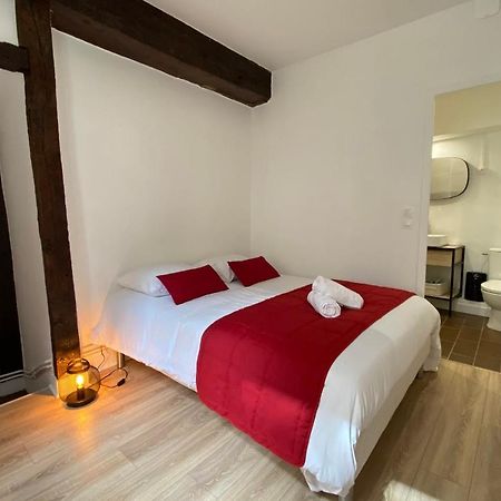 Le Soleil D'Or Apartment Chartres Exterior photo